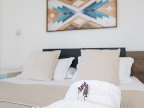 PAROS SEA VIEW APARTMENTS DELUXE TRIPLE 008