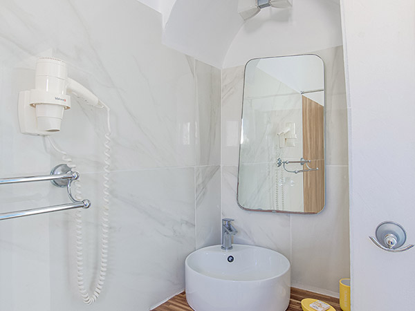 PAROS SEA VIEW APARTMENTS DELUXE TRIPLE 014
