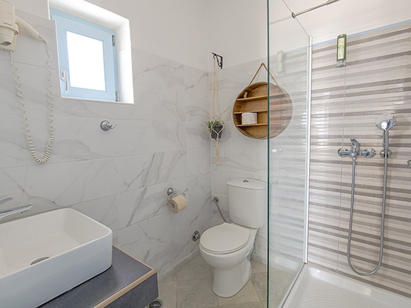 PAROS SEA VIEW APARTMENTS QUADRUPLE FAMILY 004