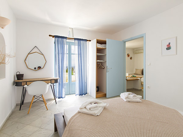 PAROS SEA VIEW APARTMENTS QUADRUPLE FAMILY 007