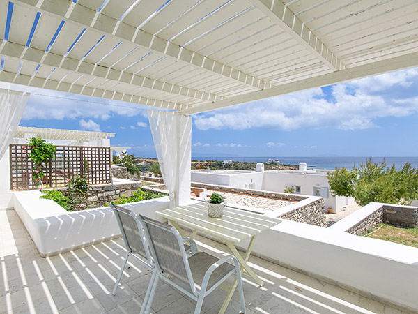 PAROS SEA VIEW APARTMENTS QUADRUPLE FAMILY 010
